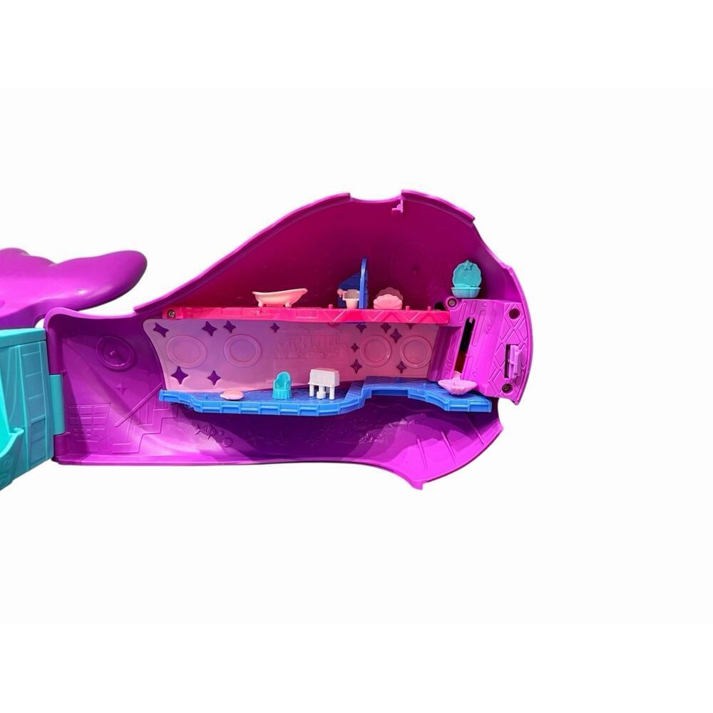 Polly Pocket Sparkle Cove Adventure Narwhal Cruise Ship Playet W/ One Figure - Picture 10 of 16